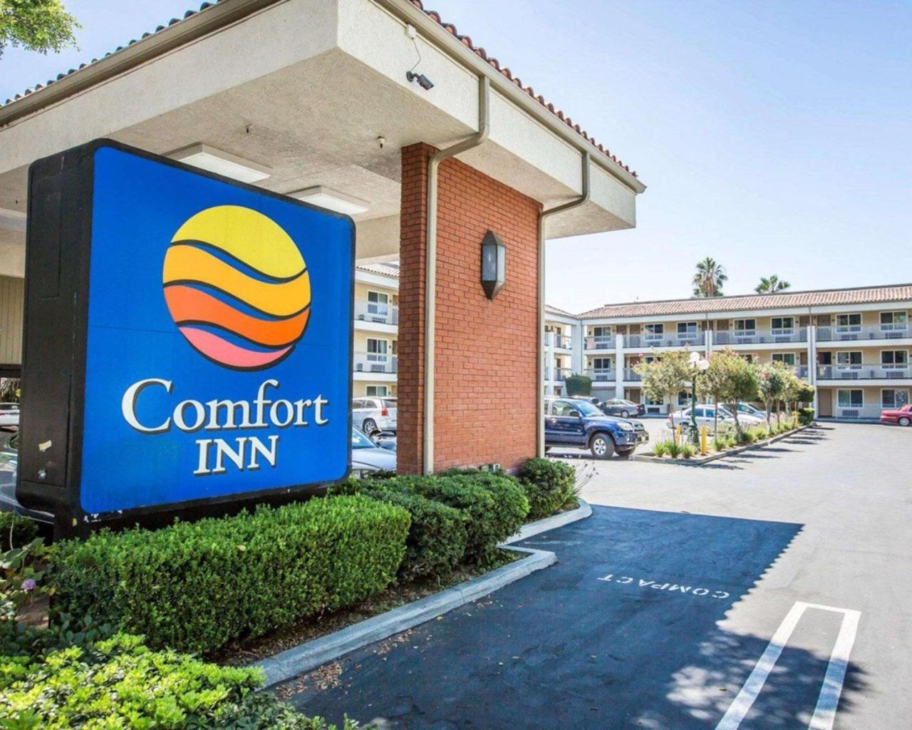 Hyland Inn Near Pasadena Civic Center Exterior photo